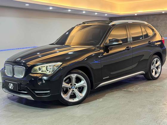 BMW X1 2.0 16V TURBO GASOLINA SDRIVE20I 4P AUTOMÁTICO BMW X1 2.0 16V TURBO GASOLINA SDRIVE20I 4P AUTOMÁTICO
